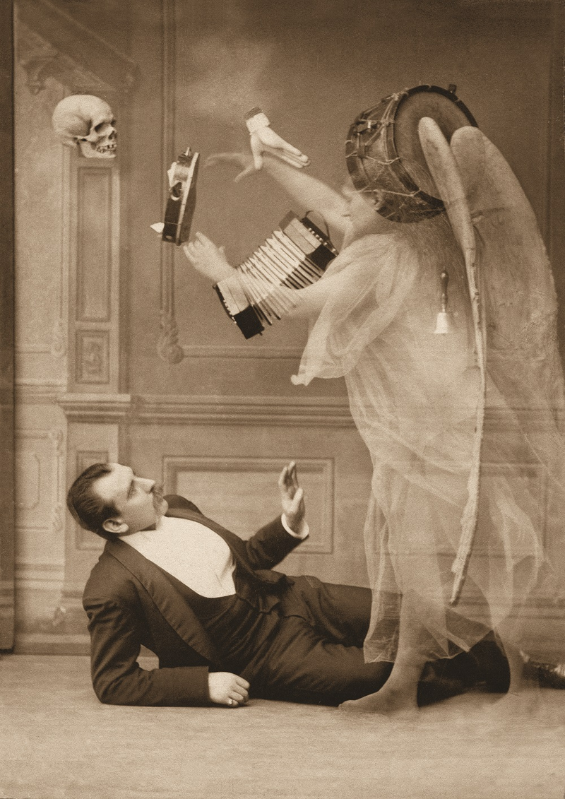 Illustration for article titled Taschen's collection of classic magician art is sinister and wondrous